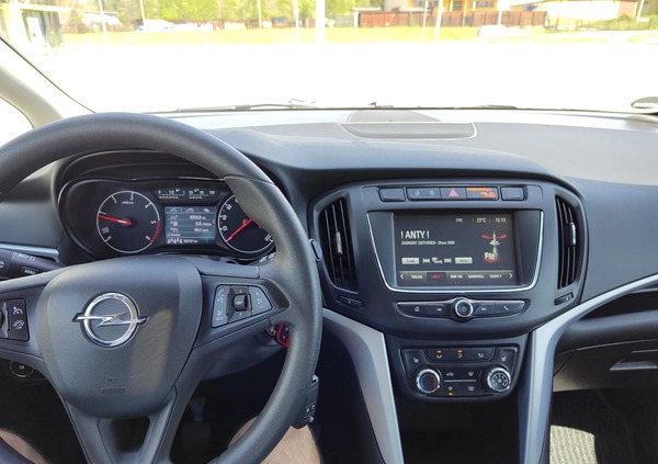 Opel Zafira cena 48777 przebieg: 160000, rok produkcji 2017 z Ogrodzieniec małe 301